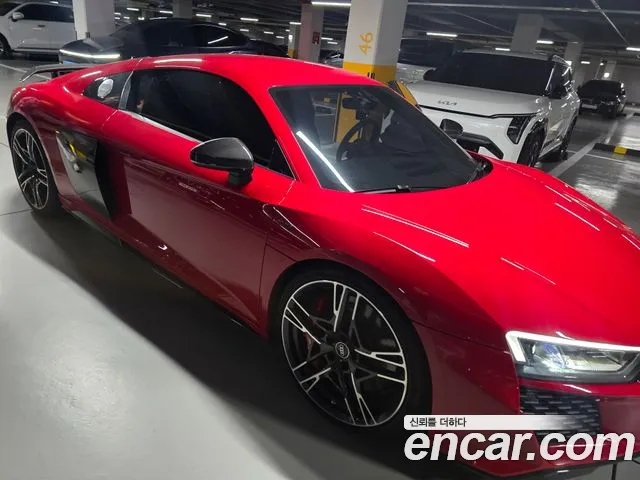 Audi R8 — фото 4