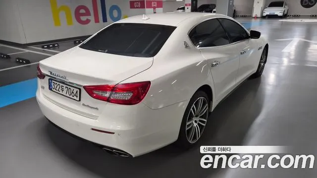 Maserati Quattroporte — фото 15