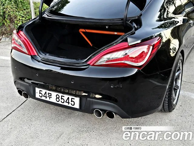 Hyundai Genesis — фото 17