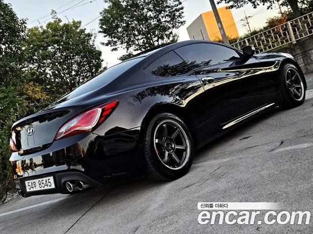 Hyundai Genesis — фото 2