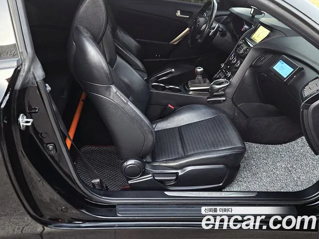 Hyundai Genesis — фото 7