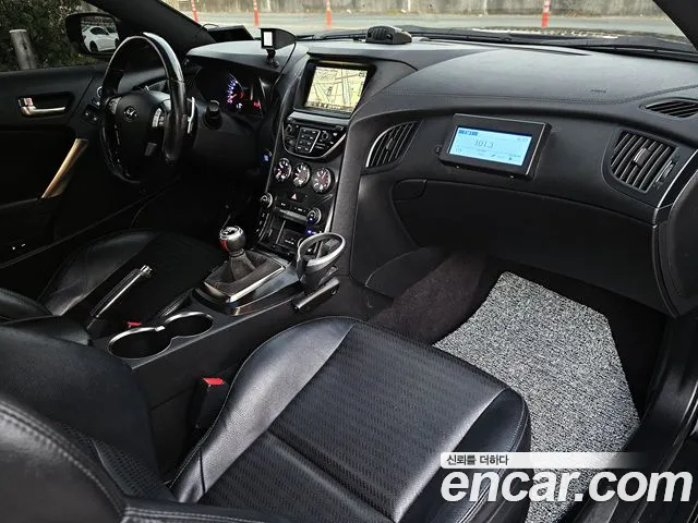 Hyundai Genesis — фото 10
