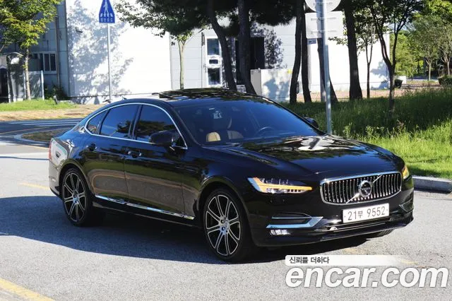 Volvo S90 — фото 1