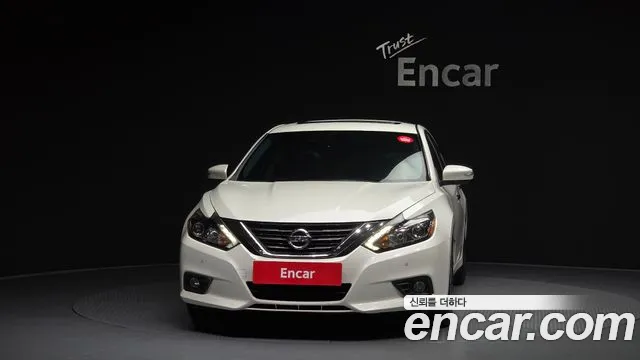 Nissan Altima — фото 3