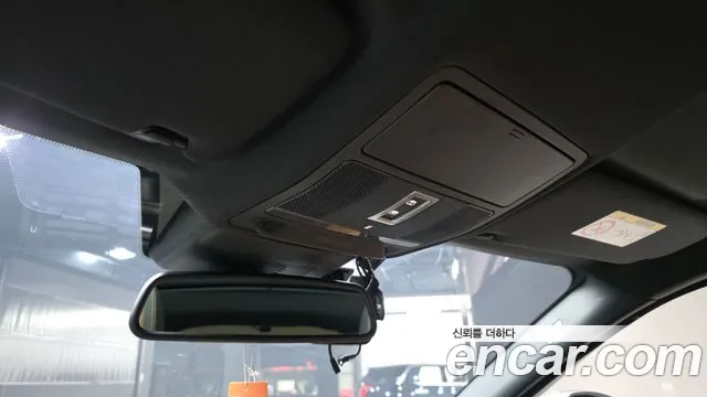 Land Rover Range Rover Evoque — фото 19