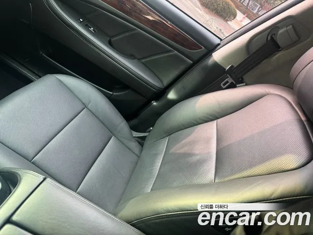 Hyundai Equus — фото 13