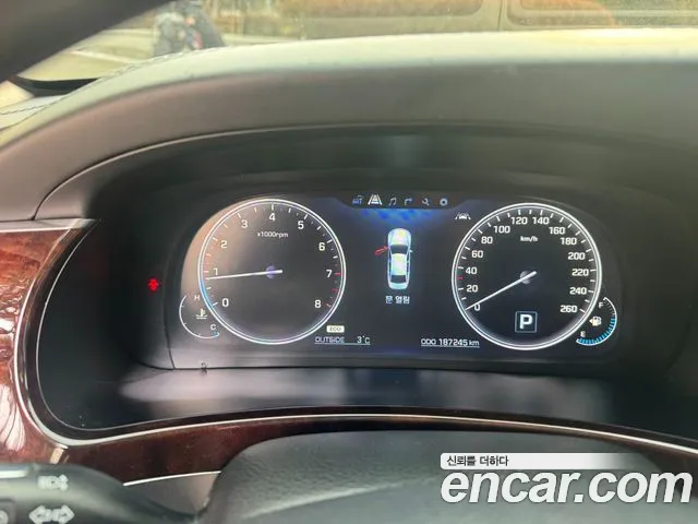Hyundai Equus — фото 7