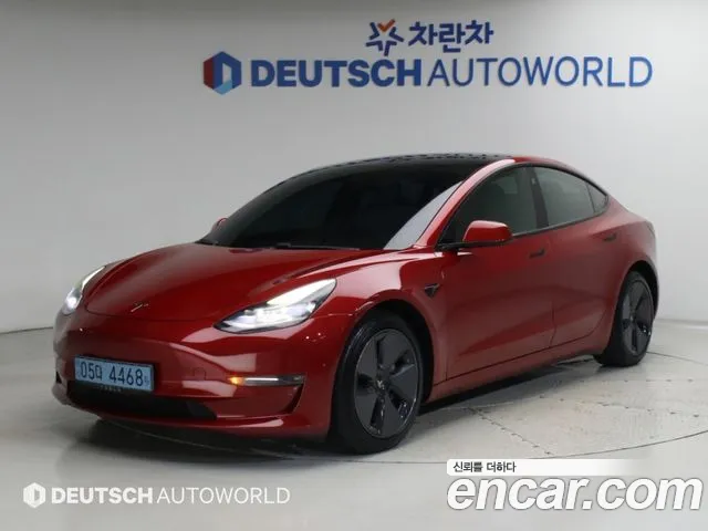 Tesla Model 3 — фото 1