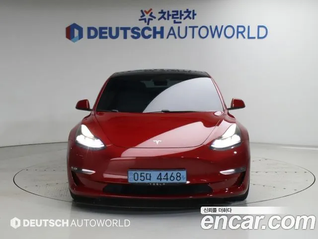 Tesla Model 3 — фото 3