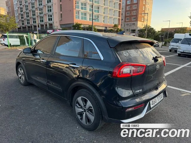 Kia Niro — фото 6