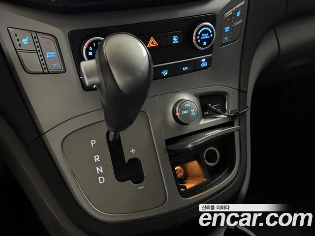 Hyundai Starex — фото 12