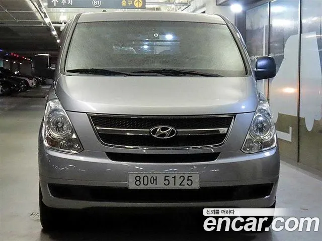 Hyundai Starex — фото 2