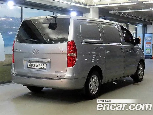 Hyundai Starex — фото 4