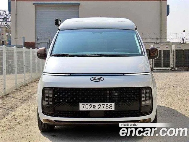 Hyundai Staria — фото 2