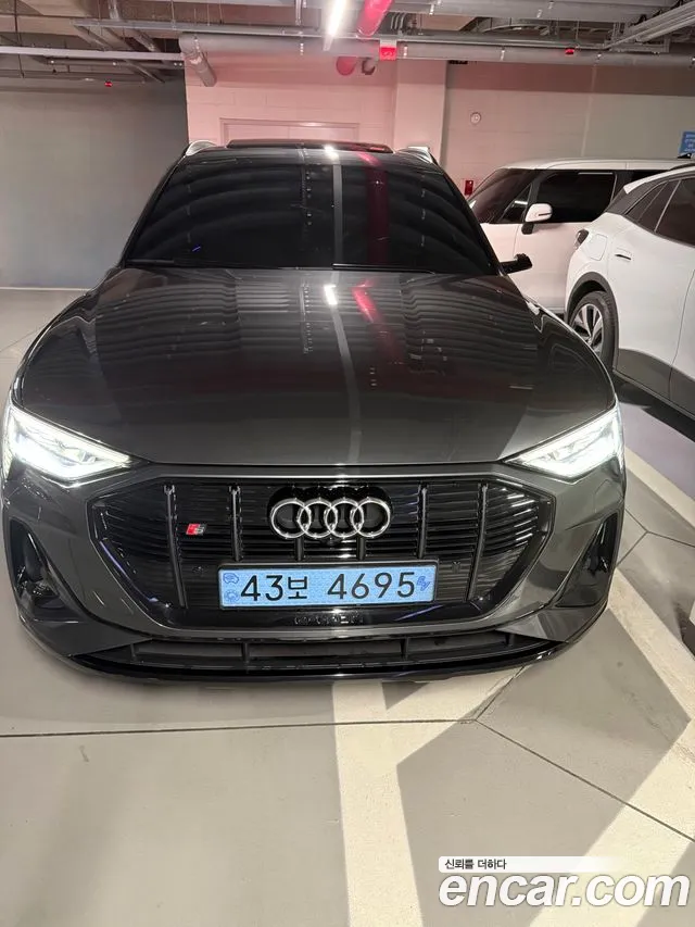Audi e-tron — фото 3