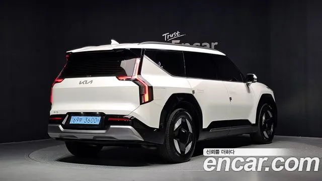 Kia EV9 — фото 2