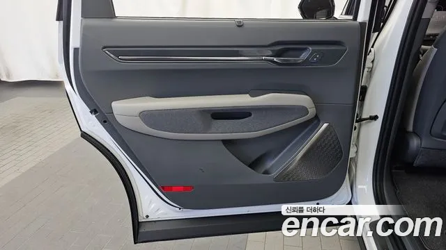 Kia EV9 — фото 25