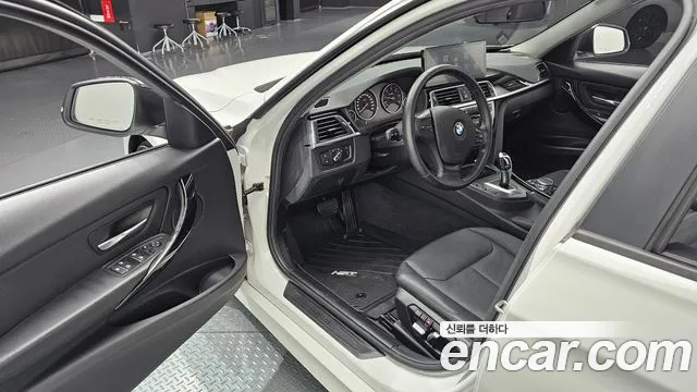 BMW 3-Series — фото 10