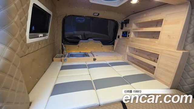 Hyundai Starex — фото 19