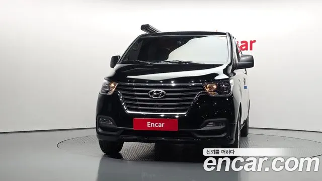Hyundai Starex — фото 3