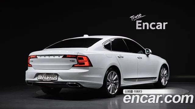 Volvo S90 — фото 1