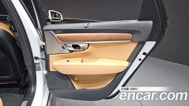 Volvo S90 — фото 25