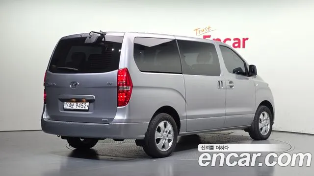 Hyundai Starex — фото 2