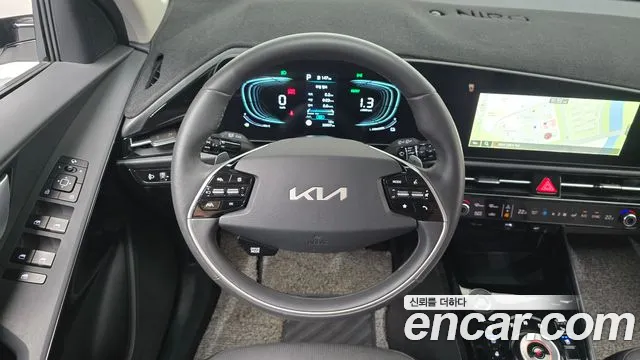 Kia Niro — фото 13