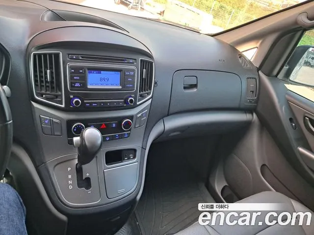 Hyundai Starex — фото 10