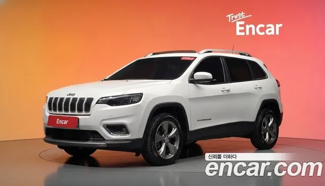 Jeep Cherokee — фото 20