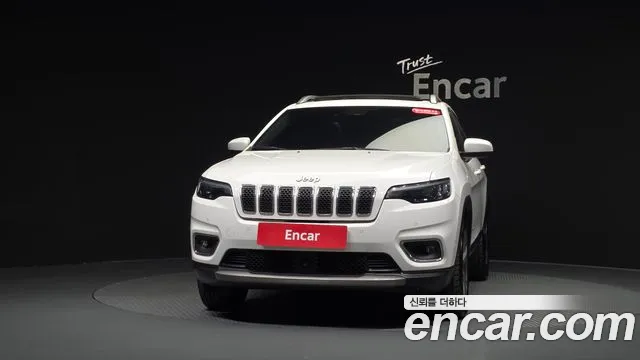 Jeep Cherokee — фото 2