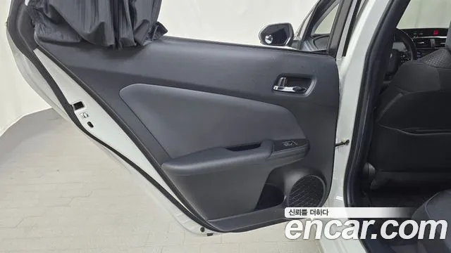 Toyota Prius — фото 25