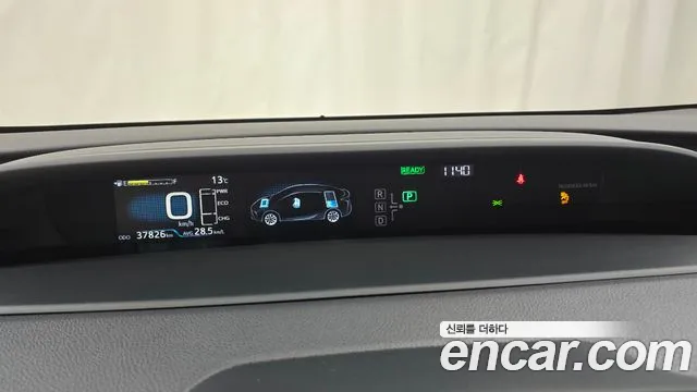 Toyota Prius — фото 8
