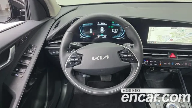 Kia Niro — фото 13