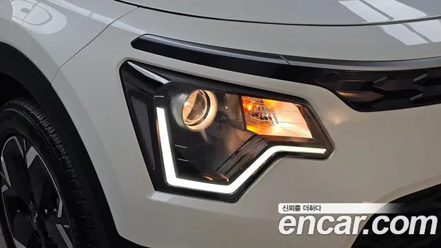 Kia Niro — фото 22