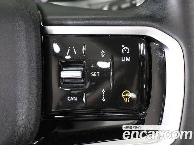 Land Rover Range Rover Evoque — фото 11