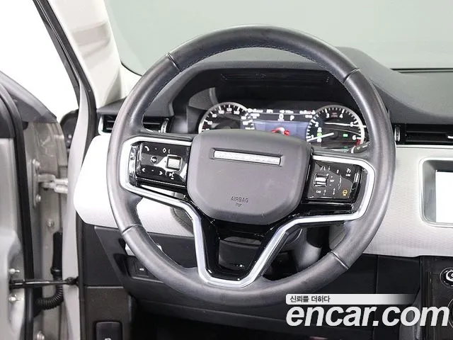 Land Rover Range Rover Evoque — фото 15