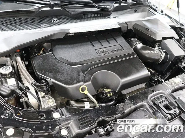 Land Rover Range Rover Evoque — фото 19
