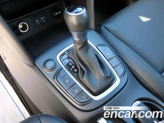 Hyundai Kona — фото 11