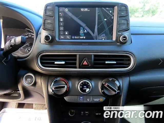 Hyundai Kona — фото 14