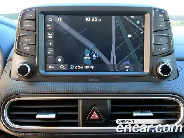 Hyundai Kona — фото 15