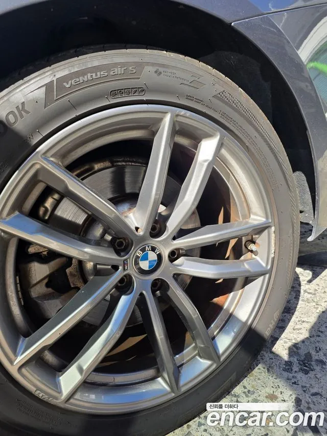 BMW 5-Series — фото 14