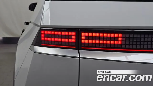 Hyundai Ioniq 5 — фото 23