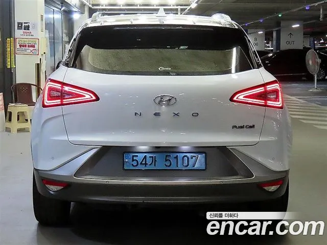 Hyundai Nexo — фото 5