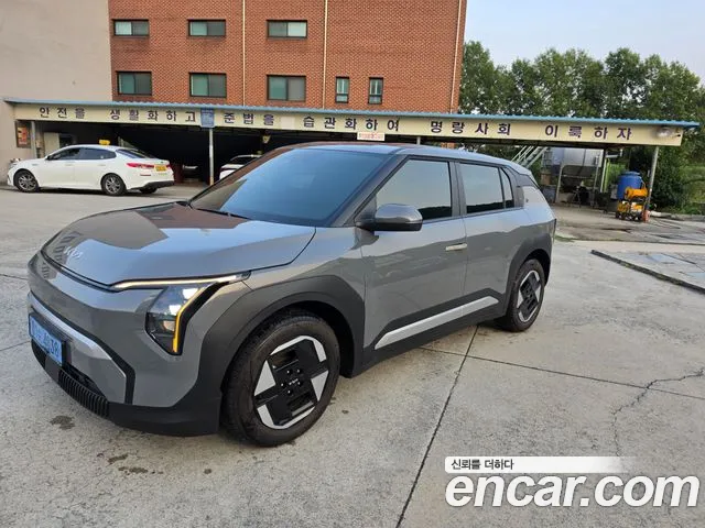 Kia EV3 — фото 1