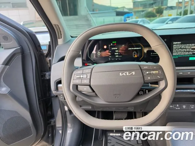 Kia EV3 — фото 13