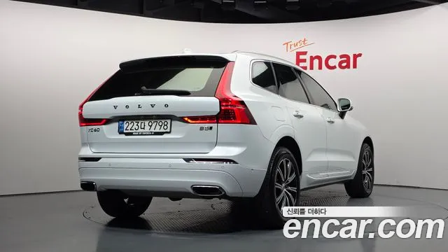 Volvo XC60 — фото 2