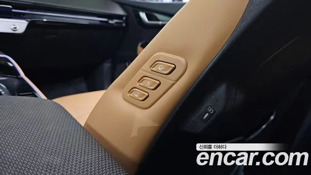 Kia EV6 — фото 30