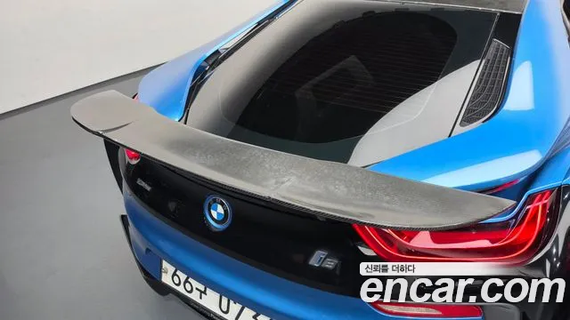 BMW i8 — фото 17