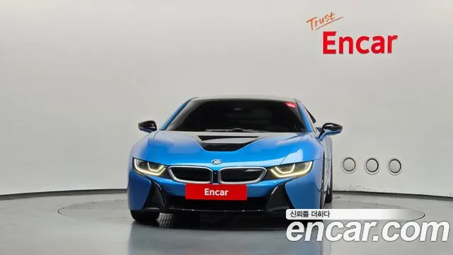 BMW i8 — фото 3